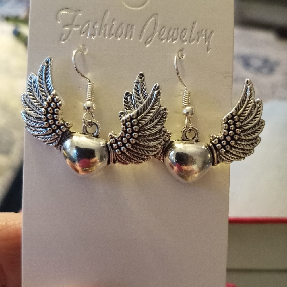 Angel Heart earrings